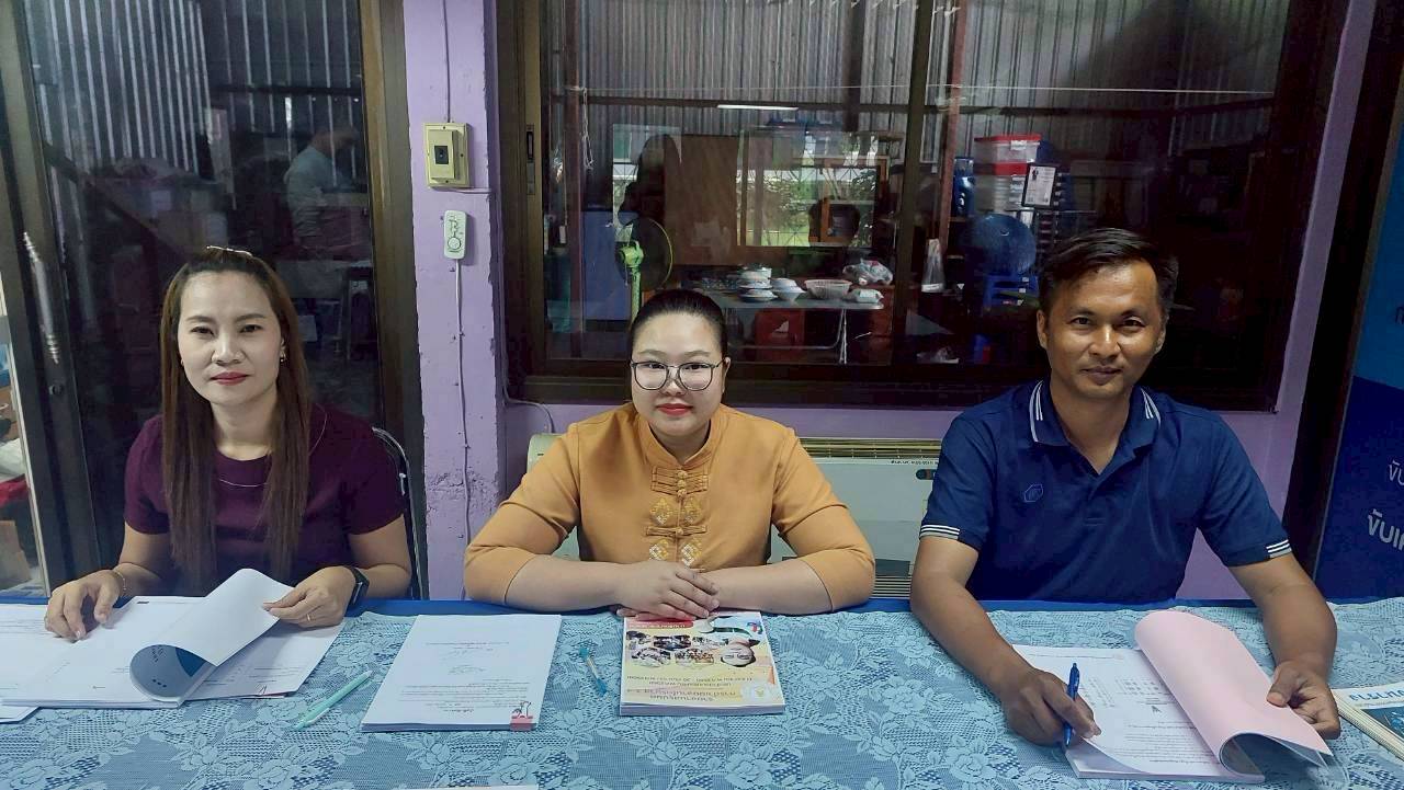 ประเมินผลการปฏิบัติงานบุคคลภายนอก ตำแหน่งบรรณารักษ์ และครูผู้สอนคนพิการ ณ ห้องประชุมศูนย์ส่งเสริมการเรียนรู้ระดับอำเภอบึงนาราง